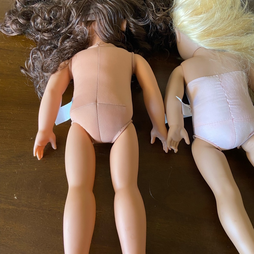 Dolls - Picture 12 of 15